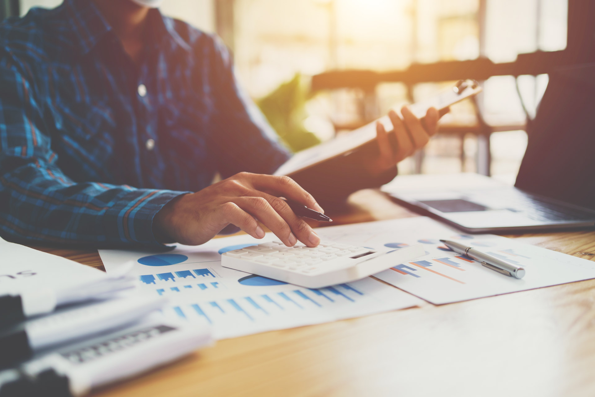 コンサルティング事業 - ビジネスミーティング